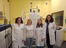 UCIBIO researchers reveal how microbes adhere to mucus, paving the way for novel therapies